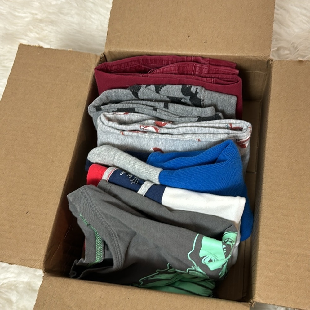 Boys Size 3, Not So Mystery Box of Tops and Bottoms - Picture 2 of 7